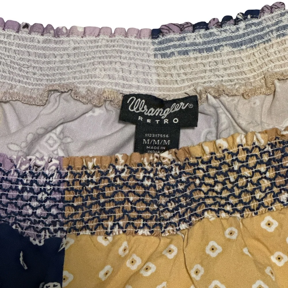 Wrangler Retro Patchwork Crop Top Medium Smocked Boho Long Sleeve - Picture 3 of 3